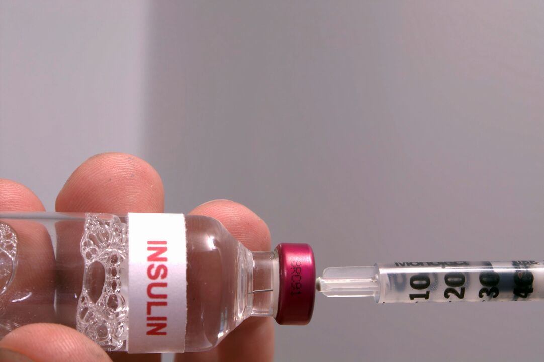 Insulin injections to treat diabetes